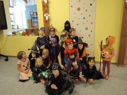 haloween ve skolce 23